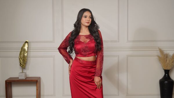Scarlet Elegance Ensemble - Image 8