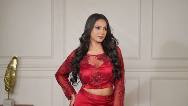 Scarlet Elegance Ensemble - Image 5