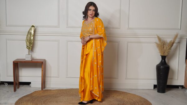Golden Aura Ensemble - Image 5